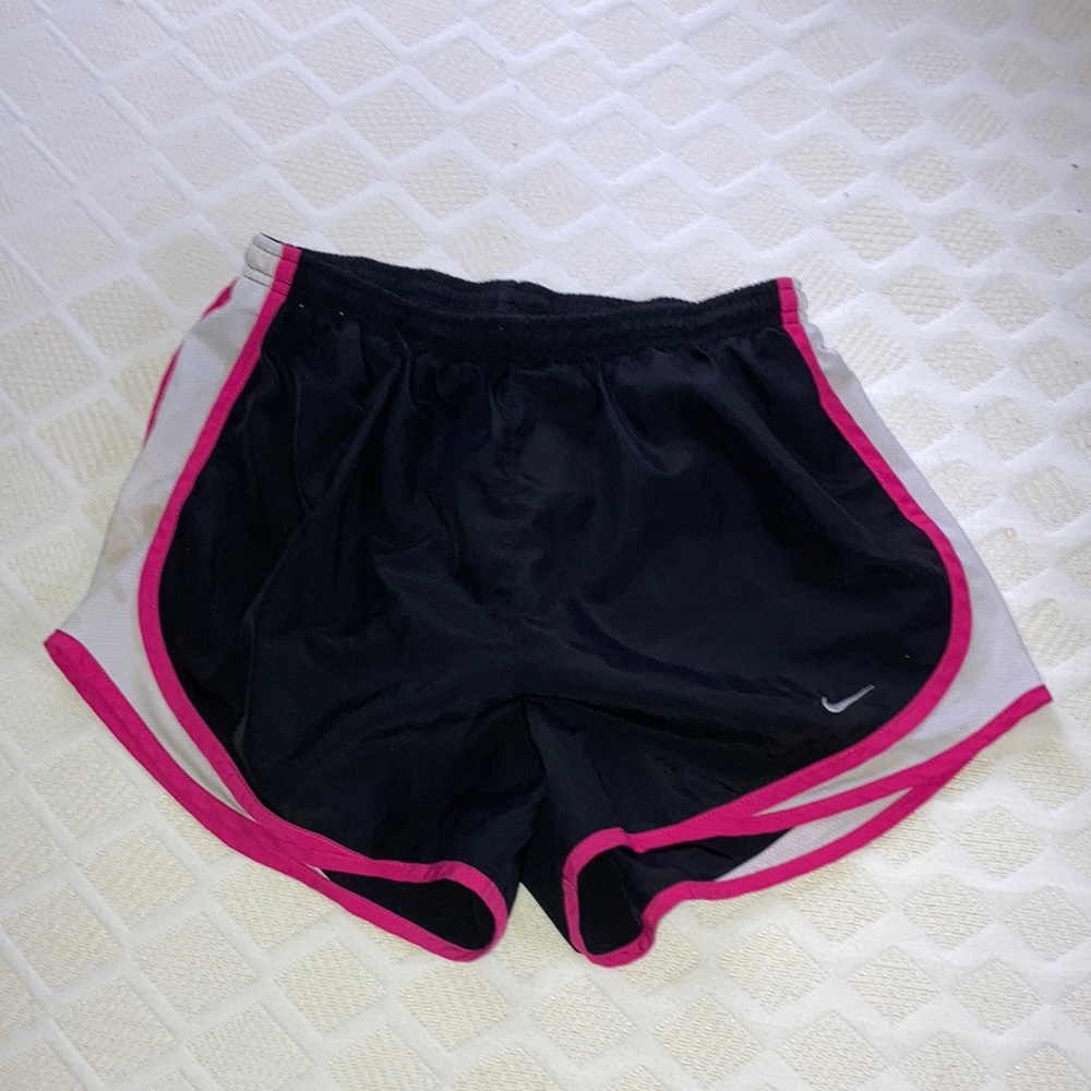 Size medium women’s Nike shorts